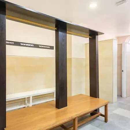 船屋 Barco Americano Sotogrande 托雷加迪亚罗