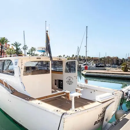 Botel Barco Americano Sotogrande *