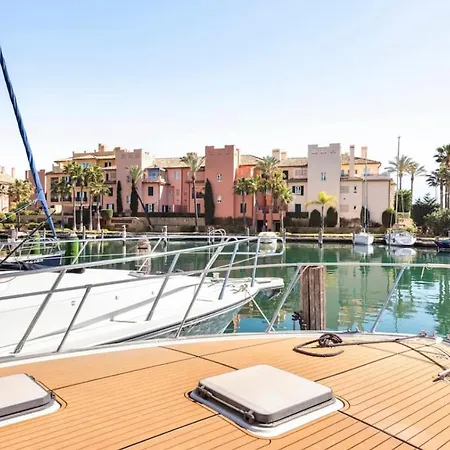 Barco Americano Sotogrande Tekne *