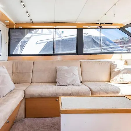 Botel Barco Americano Sotogrande *