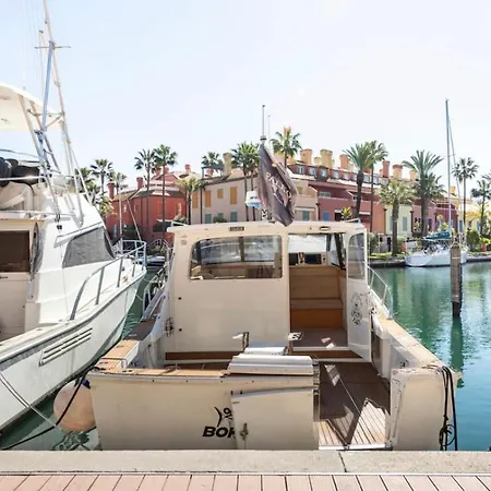 Barco Americano Sotogrande *